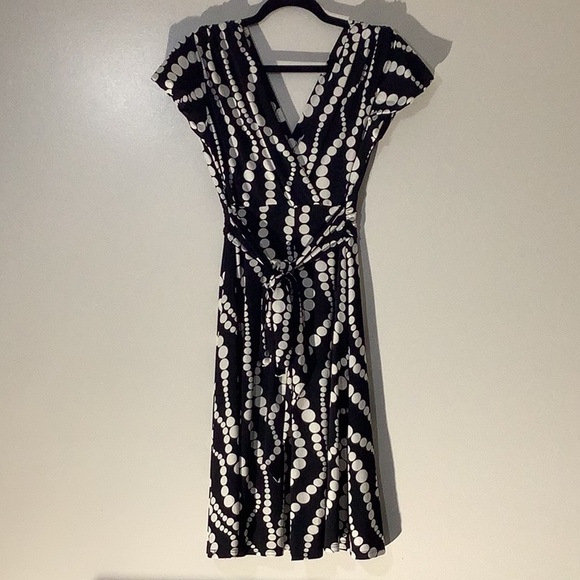 Roulette Women Polka Dot Dress - Picture 2 of 8